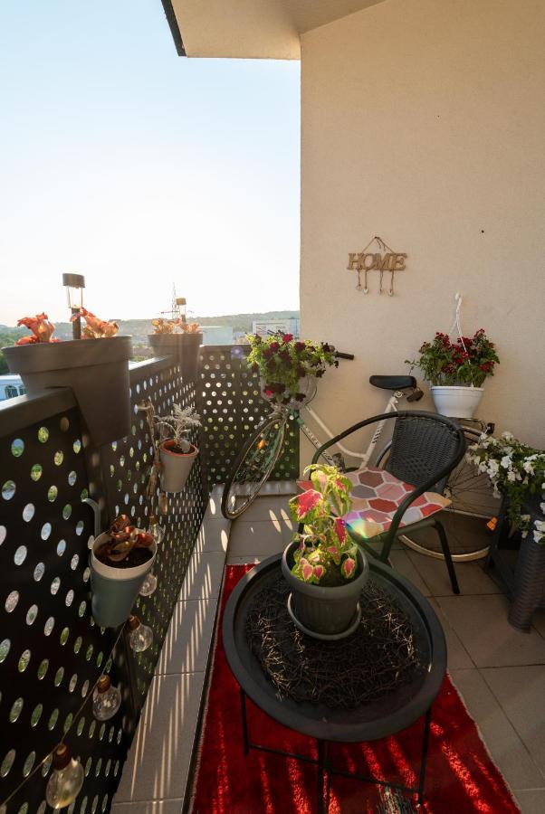 Vesta Apartment Tuzla - Across Bcc Shopping Mall מראה חיצוני תמונה